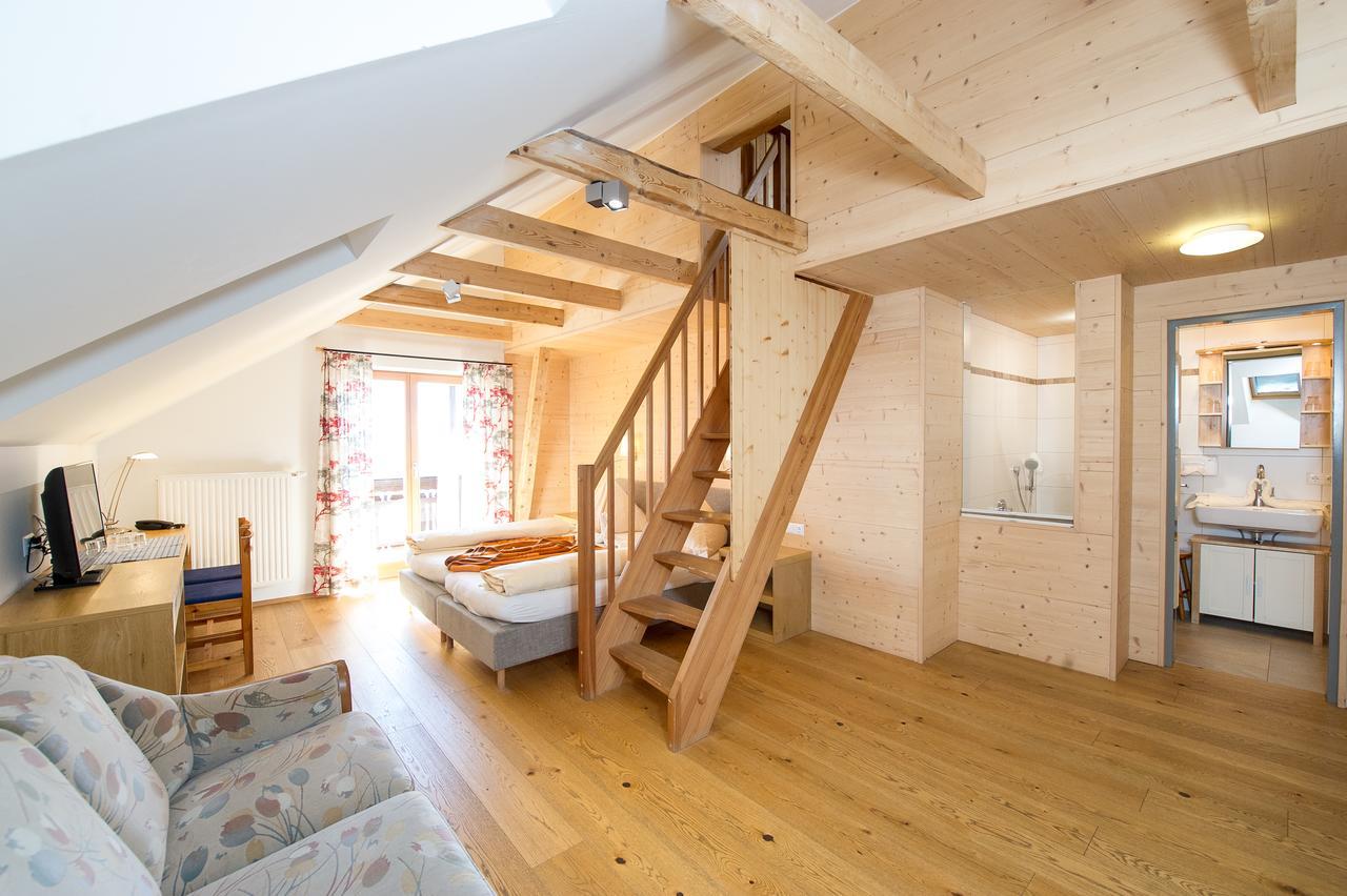 Sattleggers Alpenhof & Feriensternwarte Hotel Greifenburg Eksteriør billede
