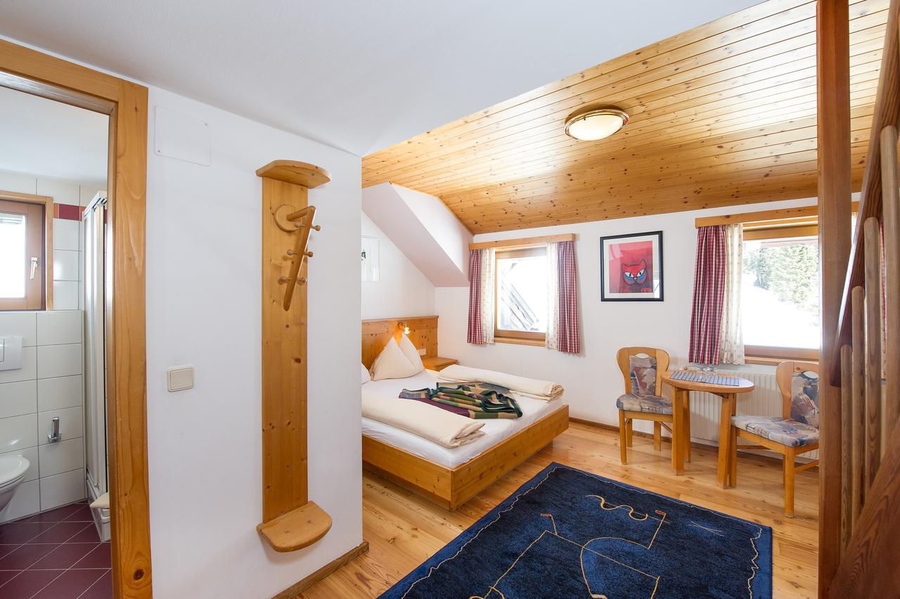 Sattleggers Alpenhof & Feriensternwarte Hotel Greifenburg Eksteriør billede