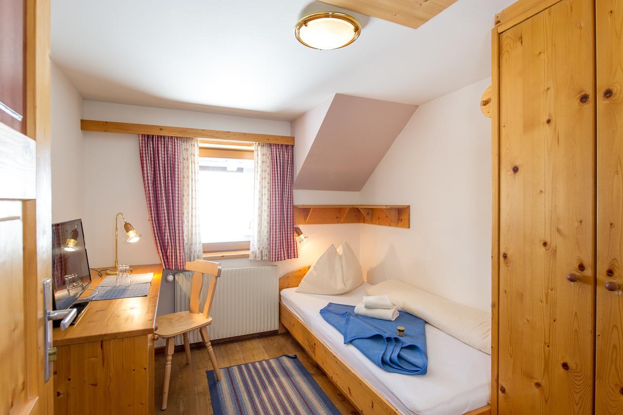 Sattleggers Alpenhof & Feriensternwarte Hotel Greifenburg Eksteriør billede