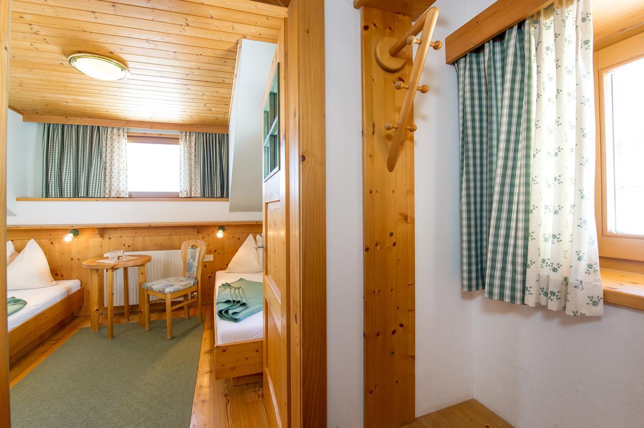 Sattleggers Alpenhof & Feriensternwarte Hotel Greifenburg Eksteriør billede