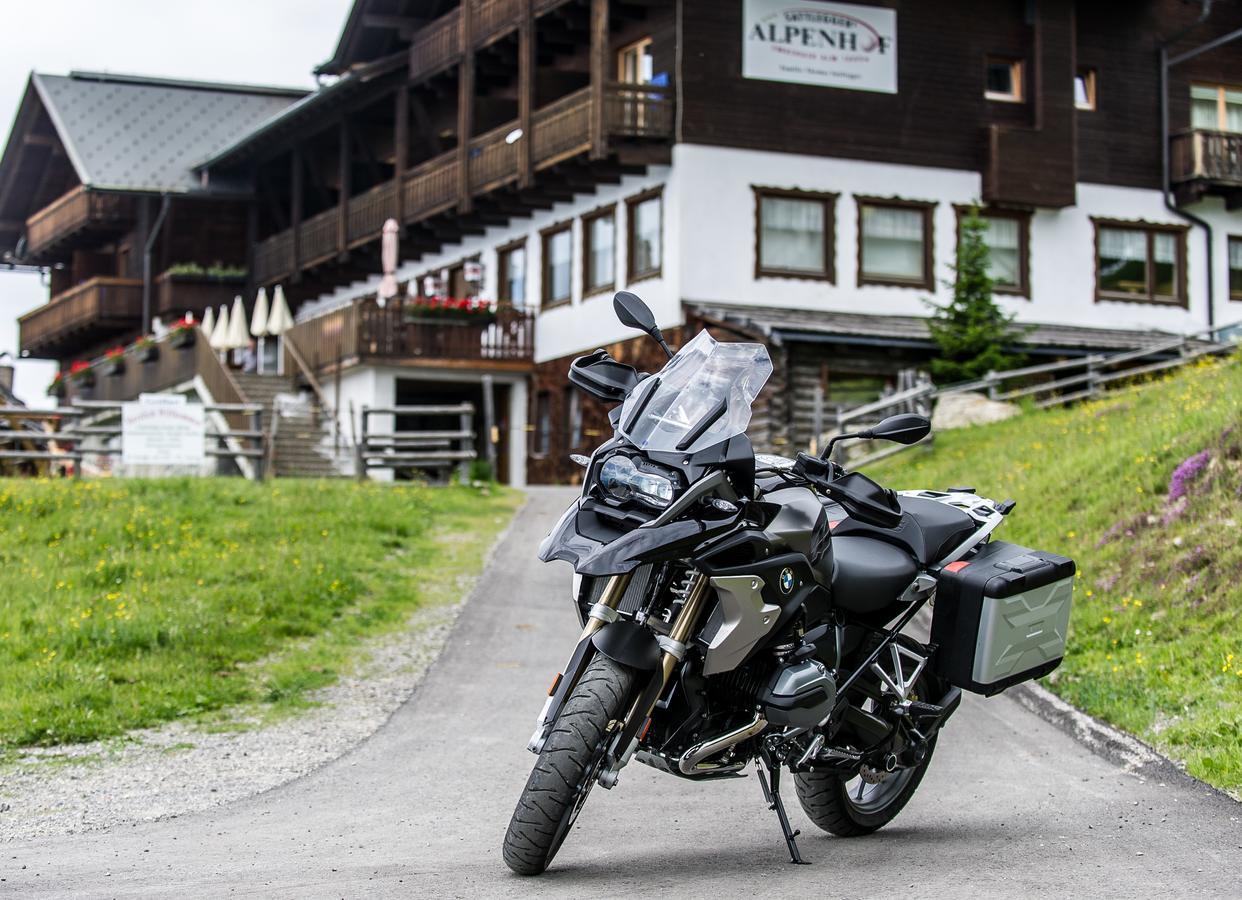 Sattleggers Alpenhof & Feriensternwarte Hotel Greifenburg Eksteriør billede