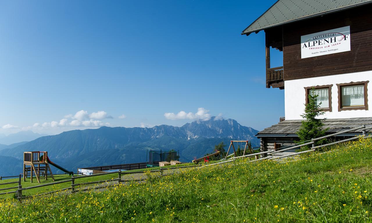 Sattleggers Alpenhof & Feriensternwarte Hotel Greifenburg Eksteriør billede