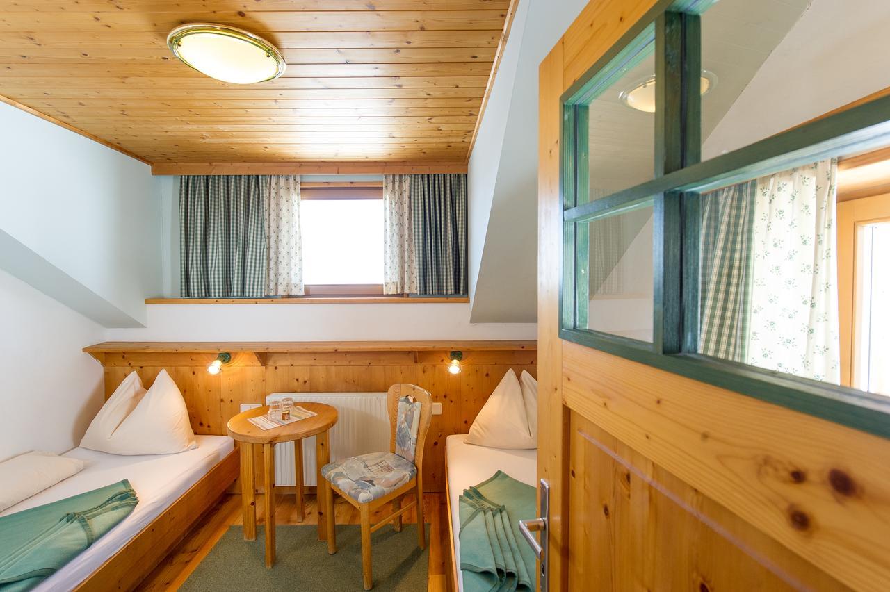 Sattleggers Alpenhof & Feriensternwarte Hotel Greifenburg Eksteriør billede