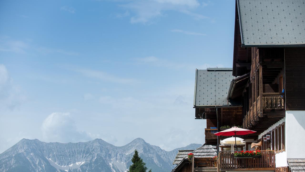 Sattleggers Alpenhof & Feriensternwarte Hotel Greifenburg Eksteriør billede