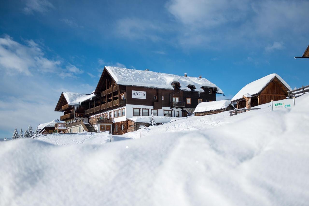 Sattleggers Alpenhof & Feriensternwarte Hotel Greifenburg Eksteriør billede